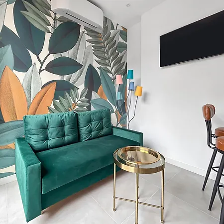 104 Lumineux Avec Terrasse A Appartement *